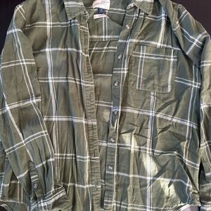 Universal Thread Olive Plaid Relaxed Fit Shirt